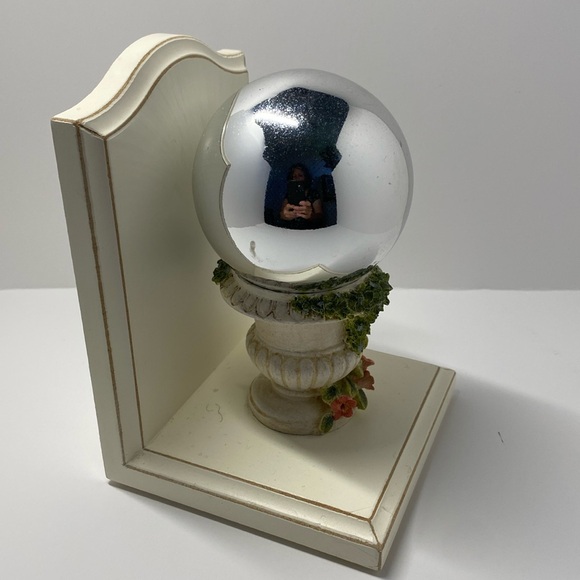 Garden Terrace Bookends.  Beautiful. - Picture 3 of 11